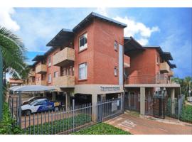 Cosy apartment with secure parking, hotel near Johannesburg Planetarium, Johannesburg