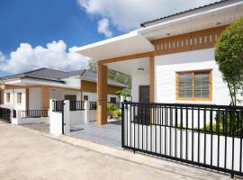Villa Sunrise Garden B191，位于他朗的酒店