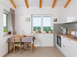 Studio LOVOR in the Green Countryside of Central Istria, hotel Tinjanban