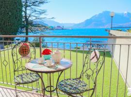 THE BEACH by Design Studio, hotel in Bellano