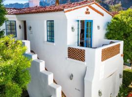 SV112 Spa Villa 1 Bedroom with Mountain Views, cheap hotel in La Quinta