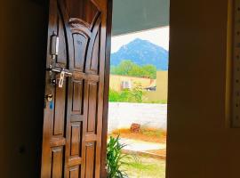 Aadhya guest house, pensionat i Tiruvannamalai