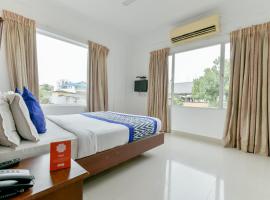 Hotel Centre Point, hotel u gradu 'Ernakulam'