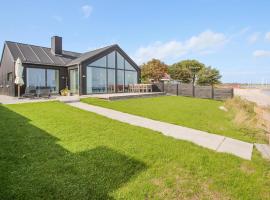 Cozy Home In Samsø With Wifi, hôtel à Ballen