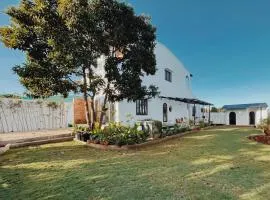 XOM House Biển Hồ