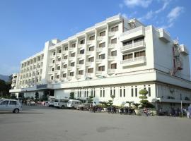 Hotel Hillview Islamabad, hotel in Islamabad