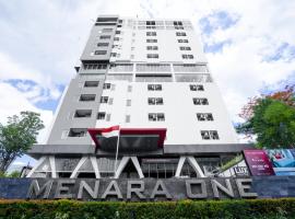 Menara One Hotel by Menara Santosa, hotel s parkiriščem v mestu Kartosuro