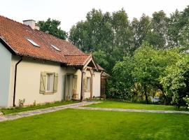 Dom na Warmii -Siedlisko Mozaika, cheap hotel in Pieniężno