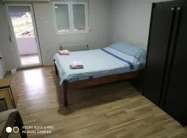 Sweet home B