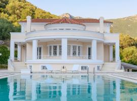 Cecilia Exclusive Villa Corfu, hotel in Doukádes