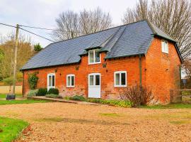 Finest Retreats - The Old Granary, holiday home in Barton Stacey