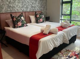 Q's Palace, self catering accommodation in Kloof