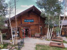 The Boulder Creek Lodge, hotelli kohteessa Nederland lähellä maamerkkiä Alpenglow Lift