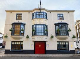 Salisbury Arms Hotel، فندق بالقرب من مغارة سكوتس في وير، هيرتفورد