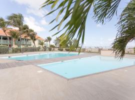 Mon Paradis Bleu beach house, 2 bedrooms and sea view!, hótel í Saint Martin