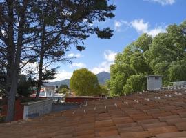 La Casa Del Rio - Cozy Rooms and Coworking