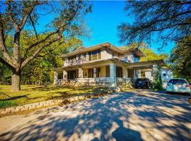 Historic Mitchell House, ξενοδοχείο σε Sulphur Springs