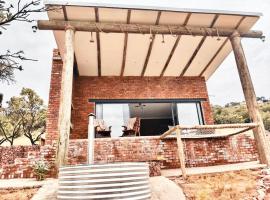 Rocky Road Mountain Lodge, Hotel mit Whirlpools in Pretoria