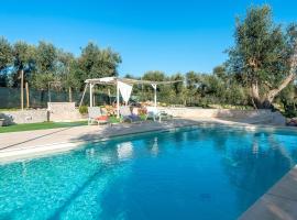 Trullo Delle Ginestre Private Pool - Happy Rentals, vikendica u gradu 'Latiano'