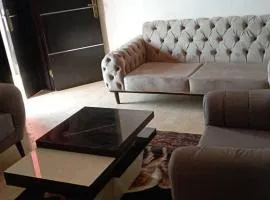 Apartment Sleeps 4 with Free Parking