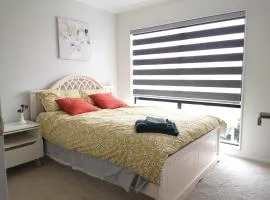 Orewa Lovely Cozy Home