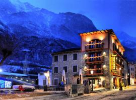 Hotel Solana, hotel Benasquéban