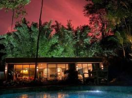 Exclusive Oásis by Lotta De Macedo Soares