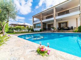 Ideal Property Mallorca - Can Paris, hotel in Playa de Muro