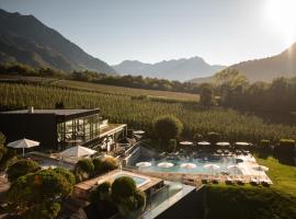 Design Hotel Tyrol, hotel em Rabla