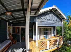 Rustic House Punta Rucia, family hotel in Punta Rucia