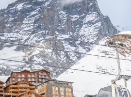 White Angel Hotel, khách sạn có bồn tắm nóng ở Breuil-Cervinia
