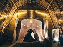 Samana Ecolodge, σαλέ σε El Limón