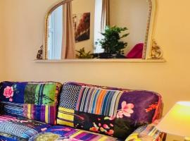 Dapps Hill Haven - between Bristol and Bath, both 9 mins by train!