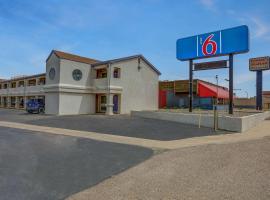 Motel 6-Clovis, NM, hotel v destinaci Clovis