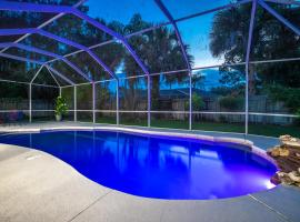 Palm Paradise with Heated Saltwater Pool - 10 min to the Beach, hotel in Palm Coast