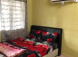 ANGAH HOMESTAY LANGKAWI, self-catering accommodation in Kuah