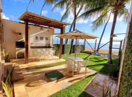 Casa à beira mar de Maragogi com 3 quartos, 4 banheiros e Área Verde, hotel near Sao Bento beach, Maragogi