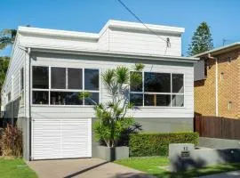 12 Bryce Street Moffat Beach QLD