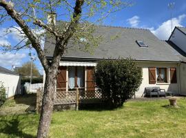 Maison Belz, 4 pièces, 5 personnes - FR-1-397-49, loc de cazare din Belz