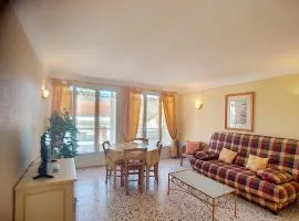 Appartement F2 avec Wifi, ascenseur près des Thermes - FR-1-451-139