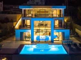 Villa Naya with Heated Pool and Hot Tub