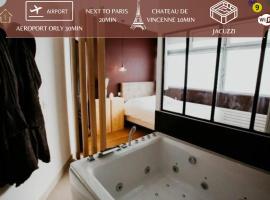 Sweet Love Room - Jacuzzi Privatif, hotell i nærheten av Mairie de Montreuil metrostasjon i Montreuil