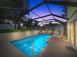 Jensen Beach pool home w/ Guest Suite – hotel w mieście Jensen Beach