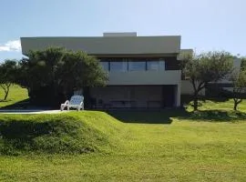 Casa Carlos Paz en Country Causana