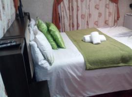 Bisho Park guesthouse, bed and breakfast en King Williamʼs Town