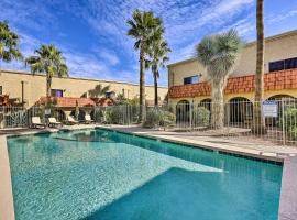 Modern Fountain Hills Townhome with Private Patio!, holiday home in Fountain Hills
