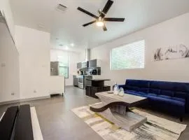 Modern 2 Bedroom 2 Bathroom Near Downtown Houston