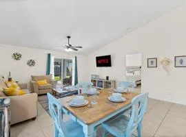 Oceanview Haven - 2BR Beach Townhome with Patio, Shared Heated Pool Steps from Paradise Beach Park!