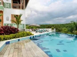 Casa Campestre Montenegro cerca al Parque del Café con piscina privada