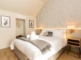 The Roost on Rock Road, guest house in Barry